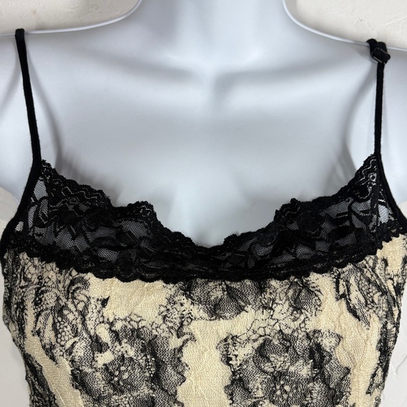 Maurices Lace Overlay Camisole Top size small - Picture 2 of 12